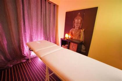 623727380: Chica busca chico en Barcelona