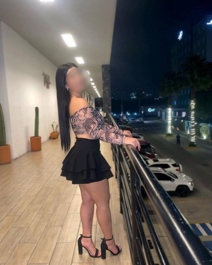 631759096: Chica busca chico en Barcelona