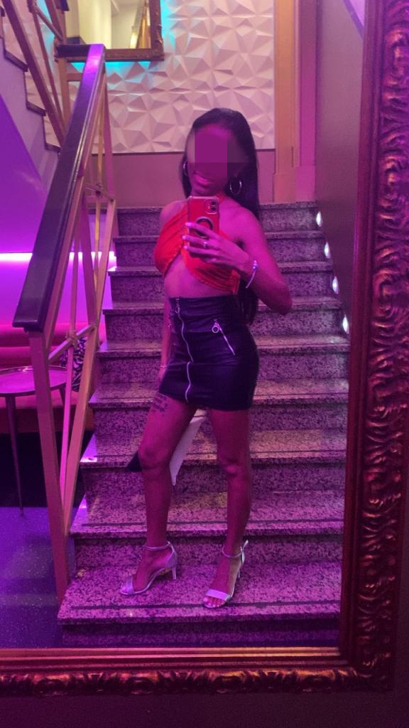 Chica busca chico en Lérida: 