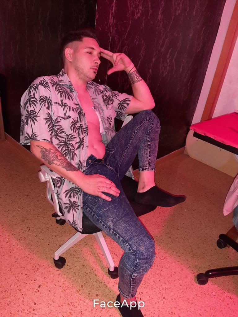 Chica busca chico en Alicante: 