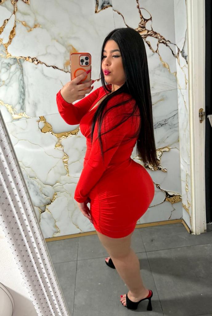 Chica busca chico en Granada: 