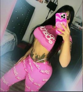 667606175: Chica busca chico en Valencia