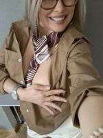 613880977: Chica busca chico en Madrid