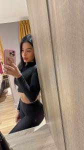 607054309: Chica busca chico en Barcelona