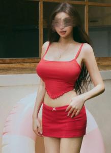 667871446: Chica busca chico en Madrid