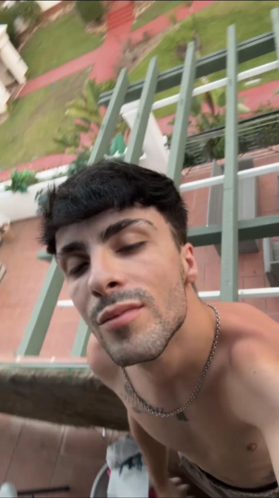 614832332: Chico busca chica en Málaga