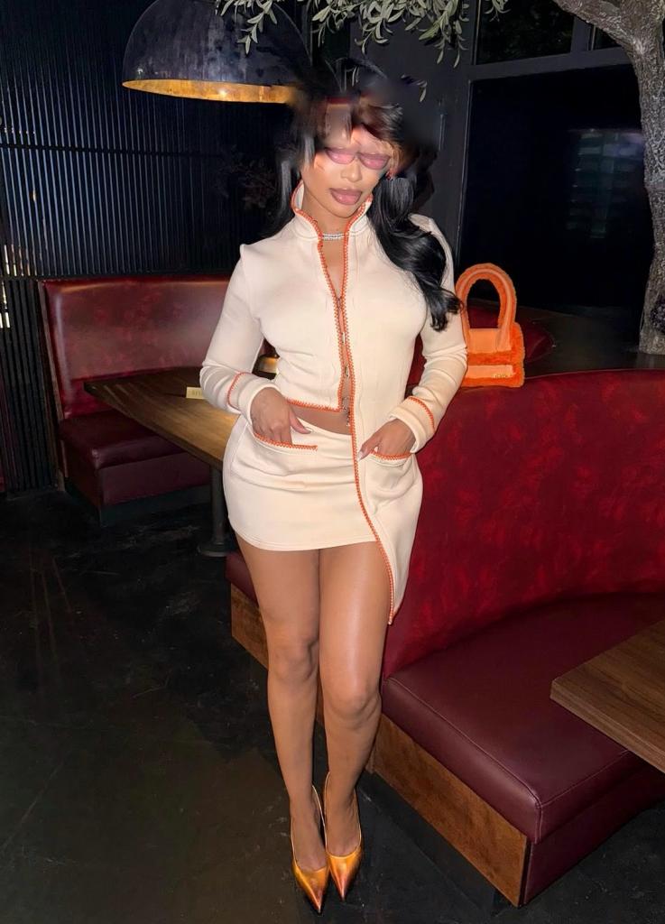 611297728: Chica busca chico en Orense