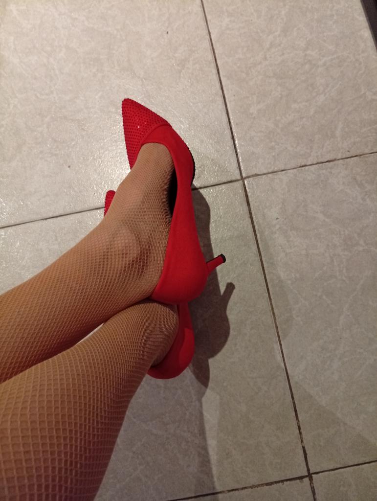 643617931: Chica busca chico en Tarragona