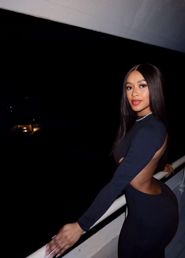 Chica busca chico en Valencia: Chica busca chico