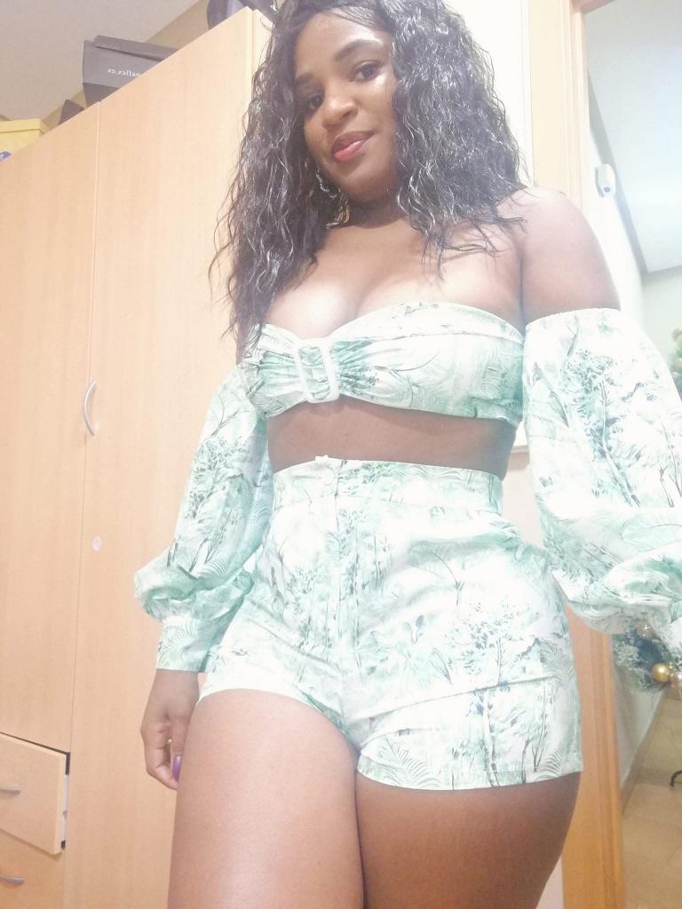 631336014: Chica busca chico en Almería