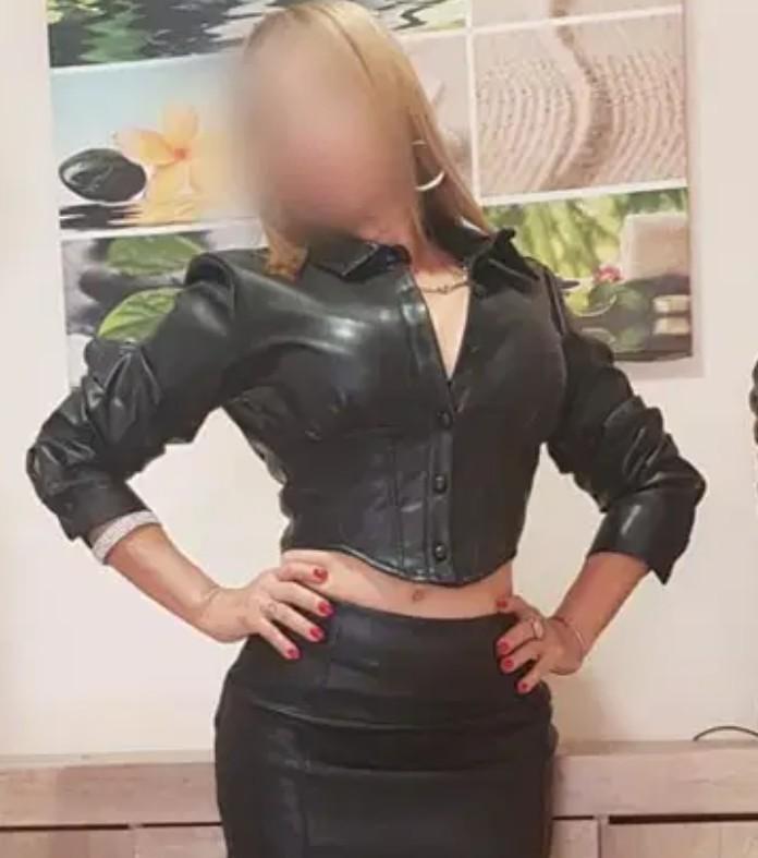 614779094: Chica busca chico en Badajoz