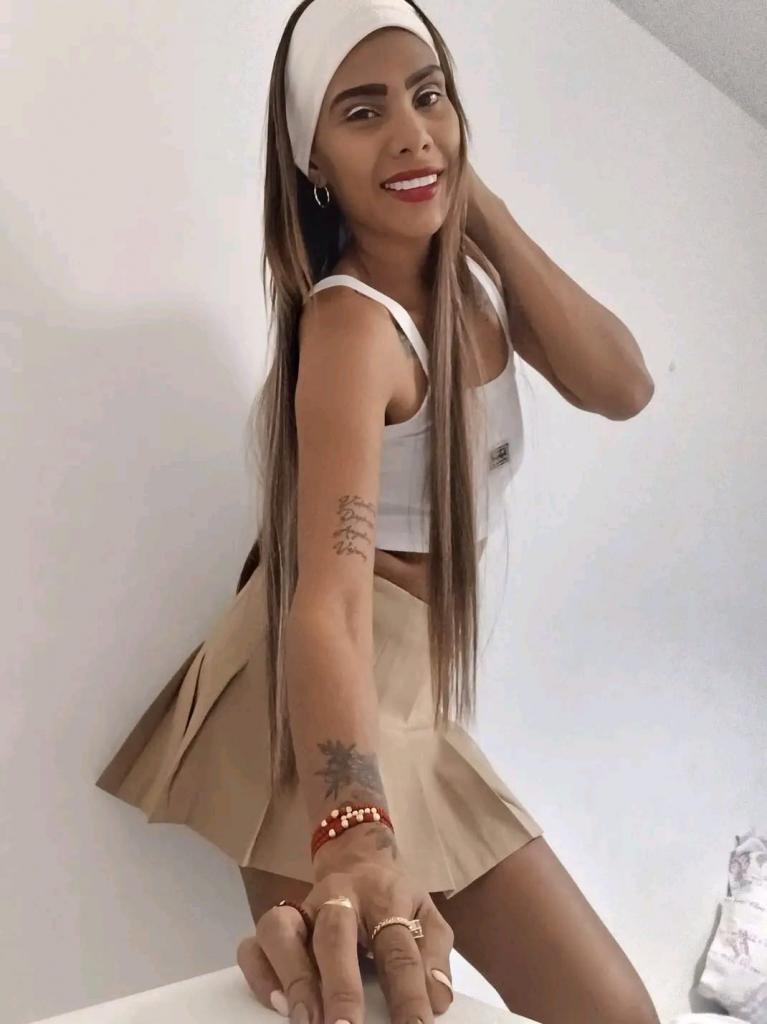 624975873: Chica busca chico en Cádiz