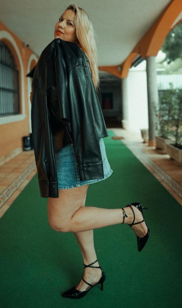 Chica busca chico en Orense: 