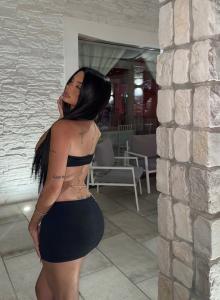 611371494: Chica busca chico en Madrid