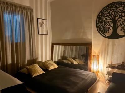 684340699: Chico busca chica en Barcelona