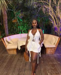 668512990: Chica busca chico en Alicante