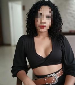 672293926: Chica busca chico en Sevilla