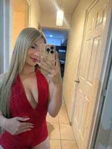 631436259: Chica busca chico en Pontevedra