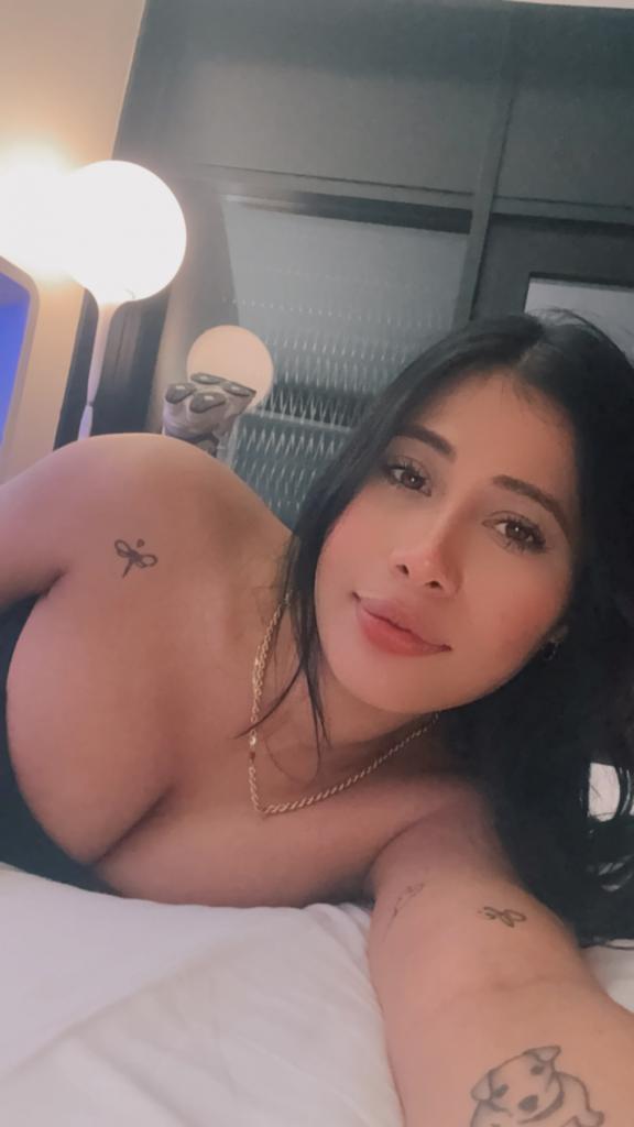 610932772: Chica busca chico en Málaga