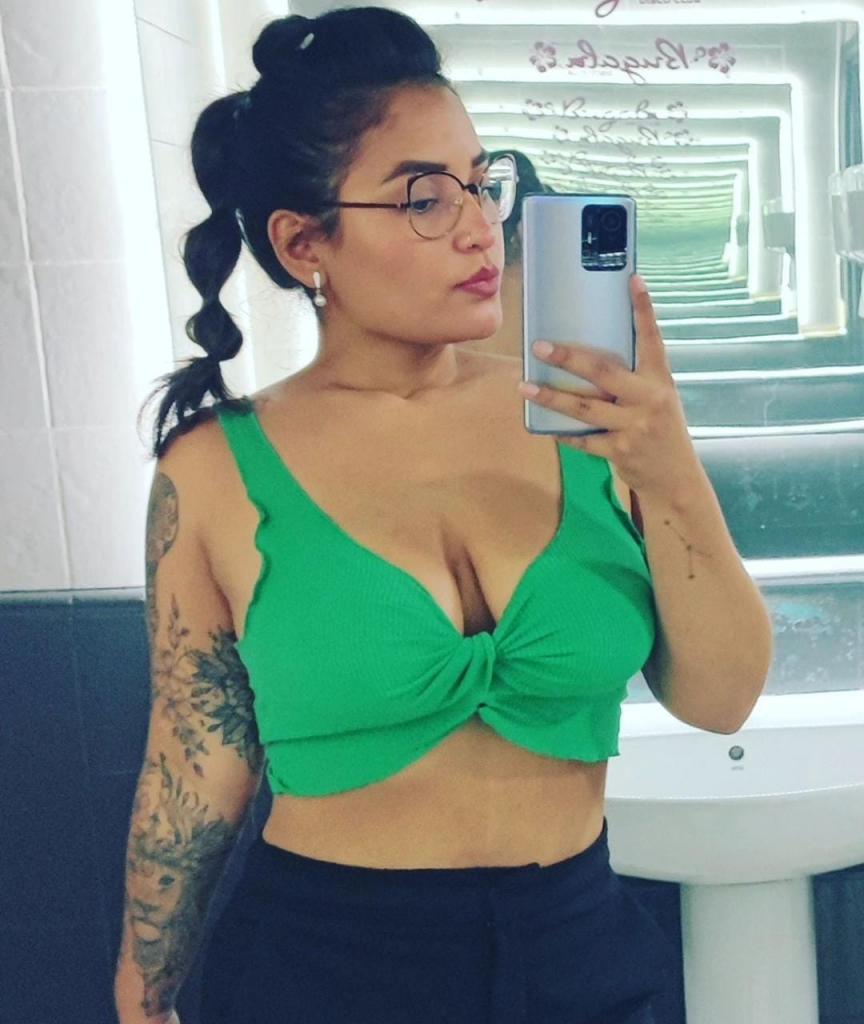 624799076: Chica busca chico en La Coruña