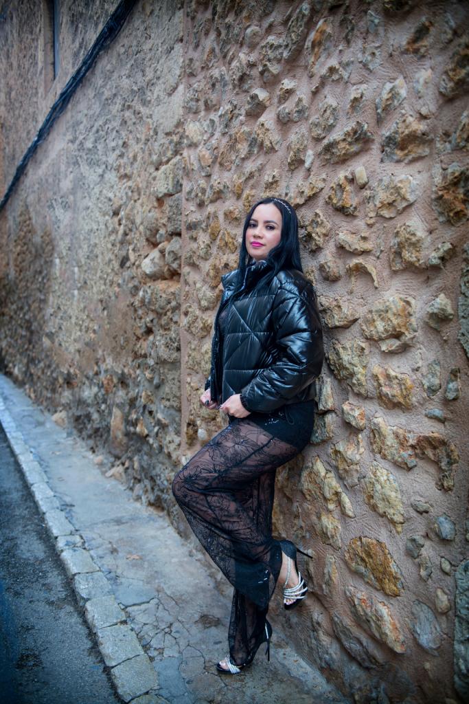 643140173: Chica busca chico en Mallorca