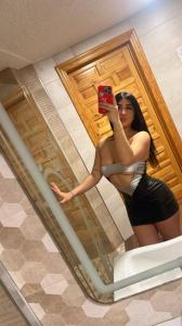 649401084: Chica busca chico en Sevilla