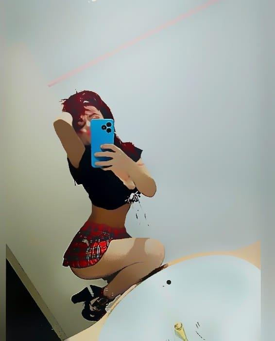 643083787: Chica busca chico en Murcia