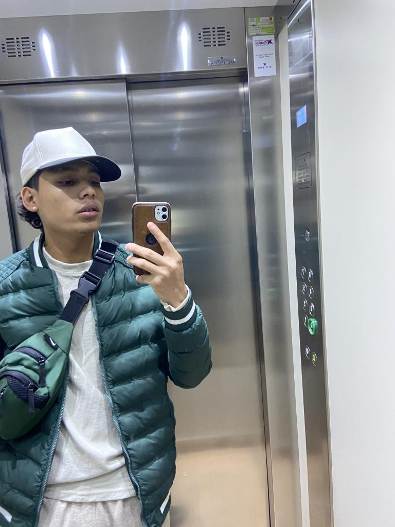 617544101: Chico busca chica en Madrid