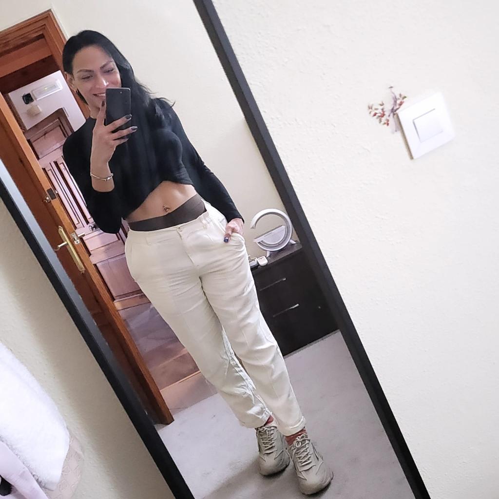 642427758: Transexual en Sevilla