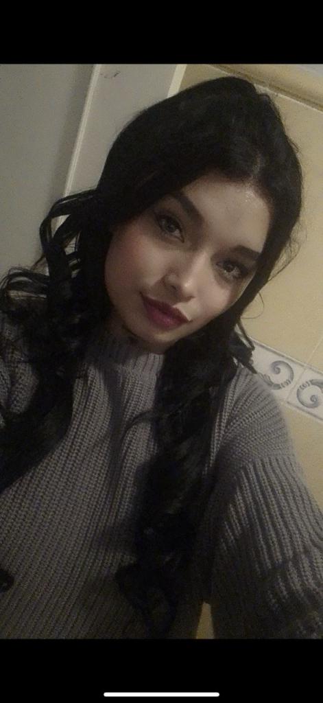 607628646: Chica busca chico en Málaga