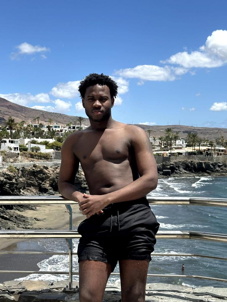 661510441: Chico busca chica en Madrid