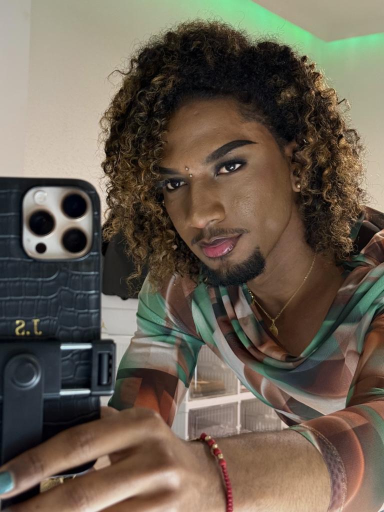 654275801: Chico busca chica en Alicante