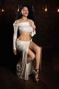 607185206: Chica busca chico en Alicante