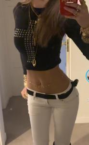 694506045: Chica busca chico en Lérida