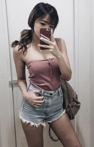 697964418: Chica busca chico en Madrid