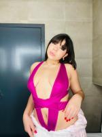 656371417: Chica busca chico en Barcelona