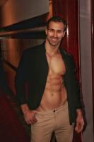 614907267: Chico busca chica en Cádiz