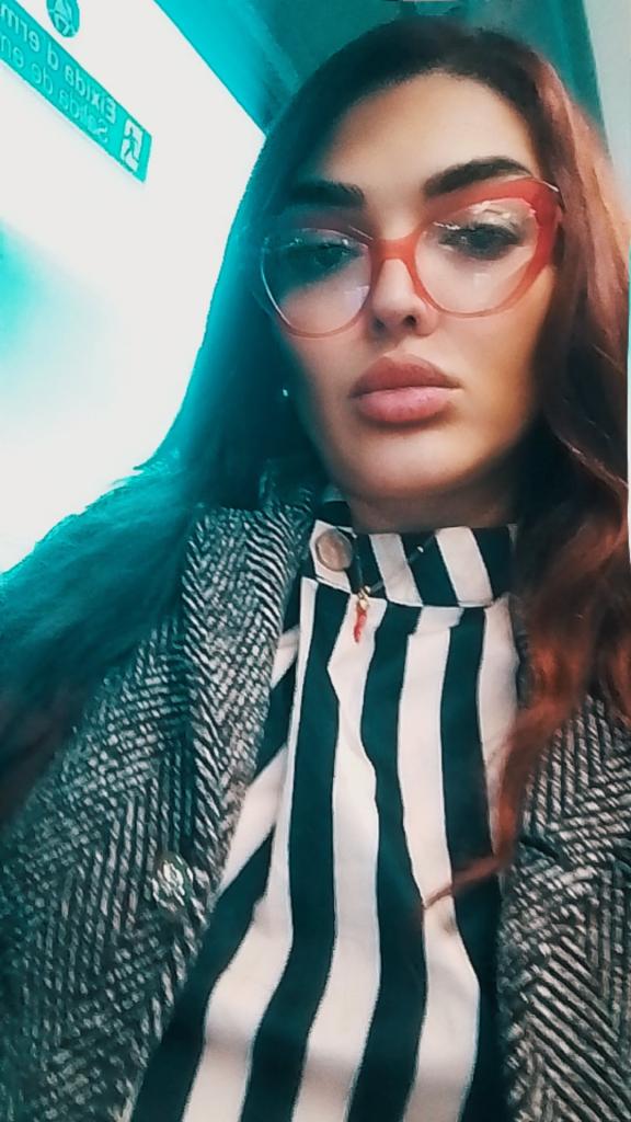 647517668: Chica busca chico en Alicante