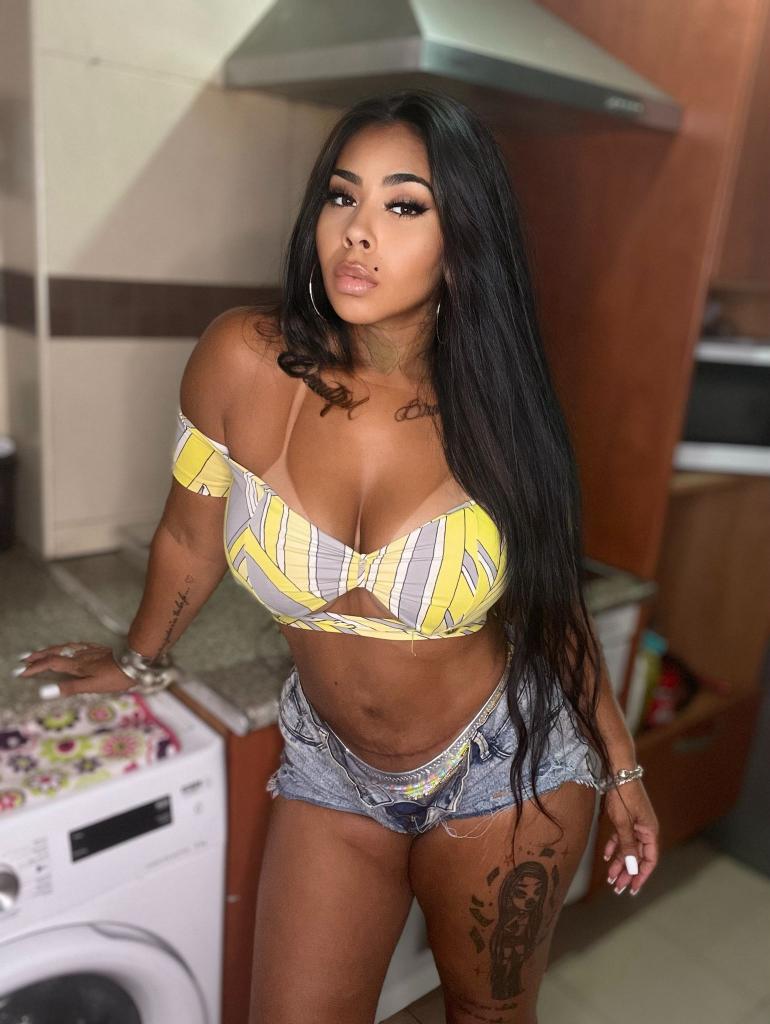 Chica busca chico en Almería: 