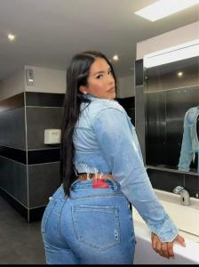 631984295: Transexual en Sevilla