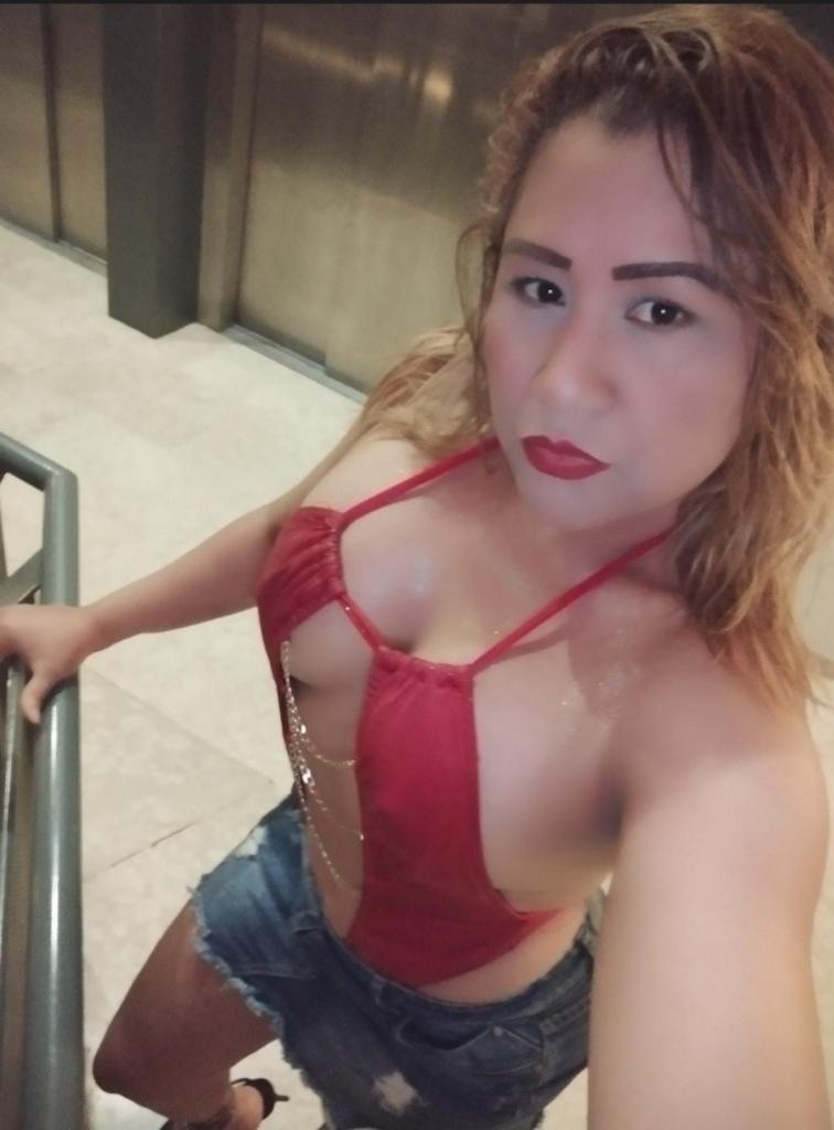 653245523: Chica busca chico en Granada