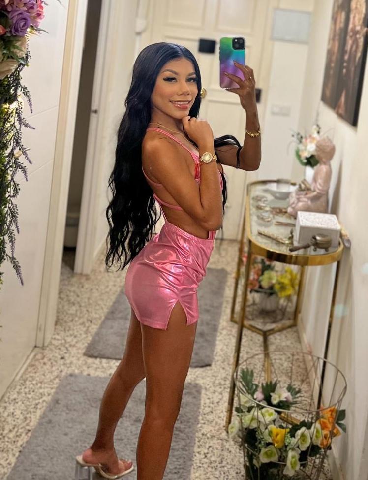 613717365: Chica busca chico en Tarragona