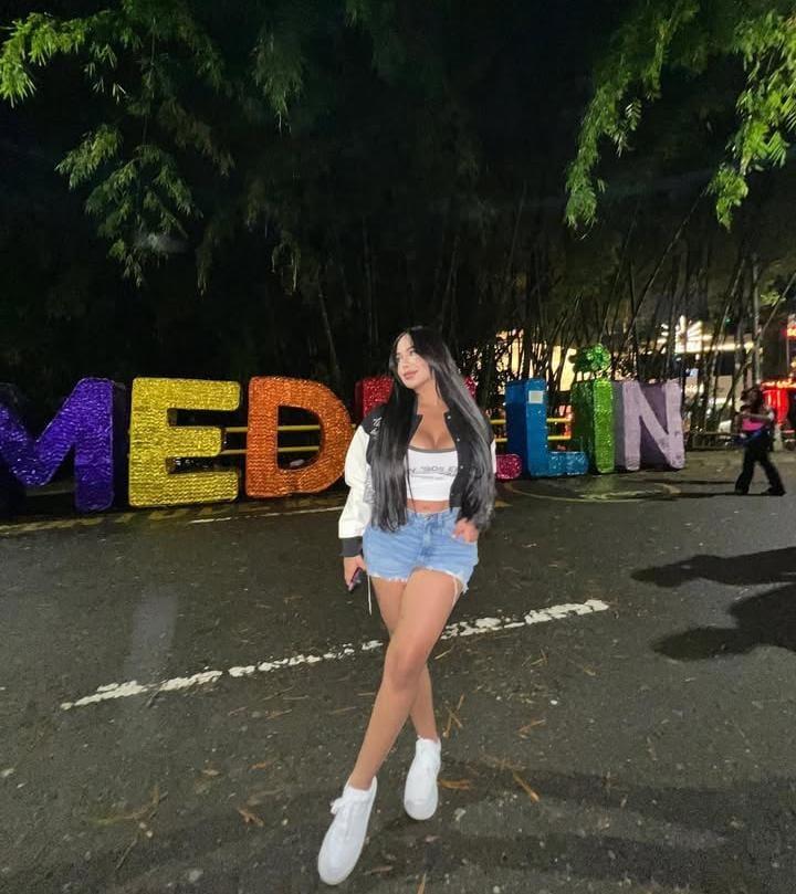 648648945: Chica busca chico en Cantabria