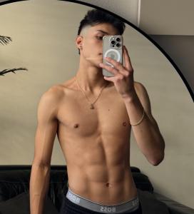 674722331: Chico busca chica en Mallorca