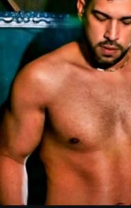 722170498: Chico busca chica en Barcelona