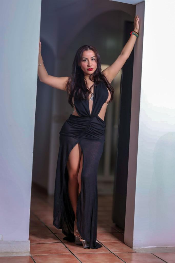 634187041: Chica busca chico en Alicante