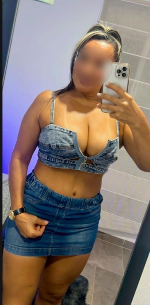 Chica busca chico en Valencia: Chica busca chico