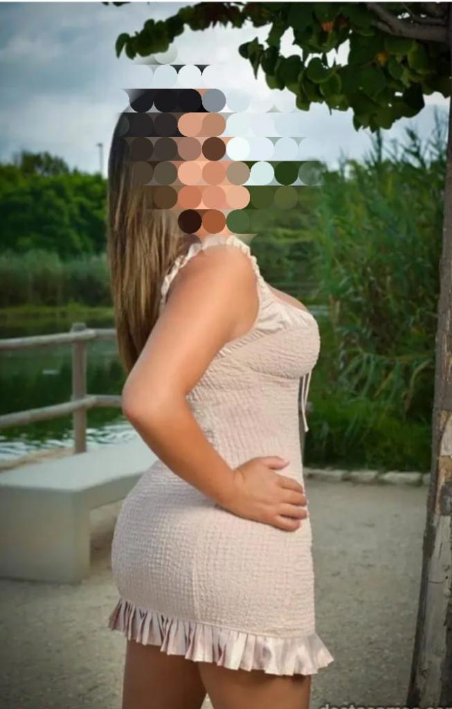 603997168: Chica busca chico en Sevilla