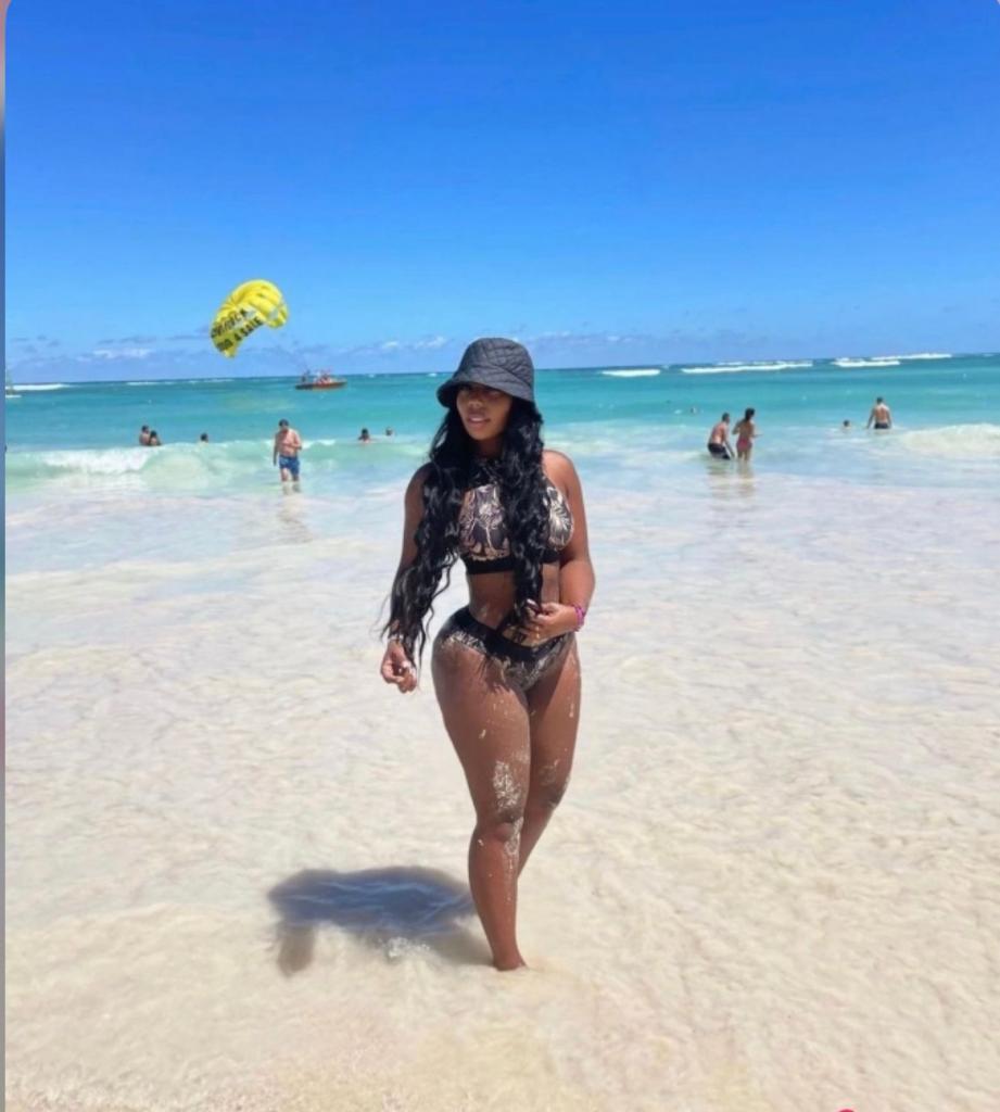 614308969: Chica busca chico en Alicante