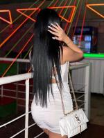 647637764: Chica busca chico en Málaga